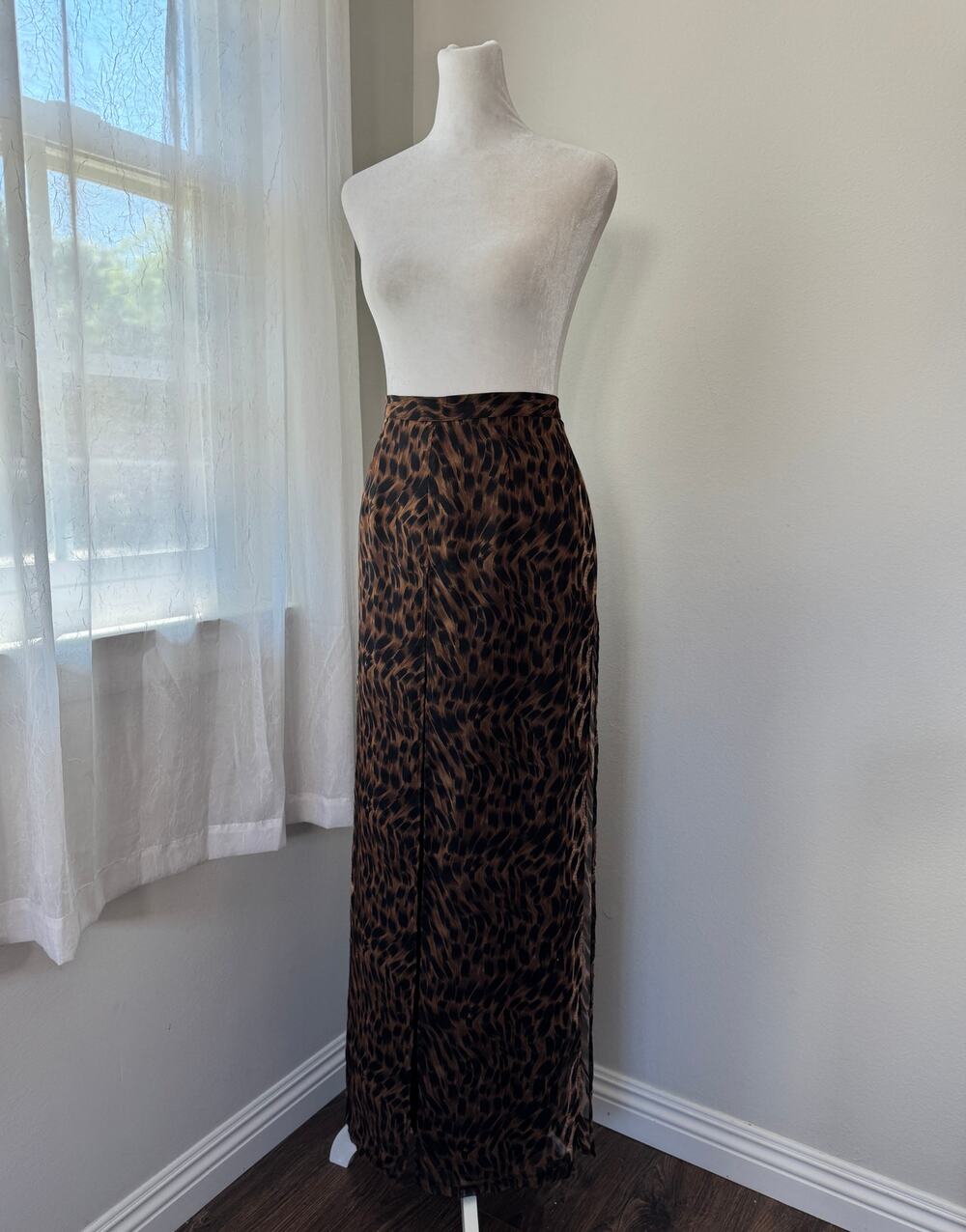 Vintage ‘00s Dressbarn Leopard Print Pants w/ Sheer Overlay